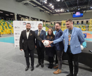 Legendarny Kosmiczny Mecz z Aniołami wraca!